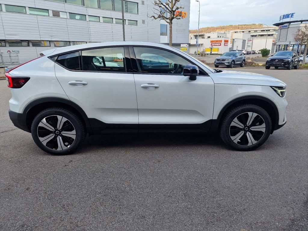 Volvo  Recharge P8 Twin AWD Pure Electric Plus